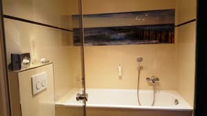 thumbnail: Deep soaking bathtub