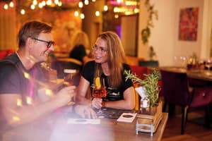 thumbnail: Bar (on property)