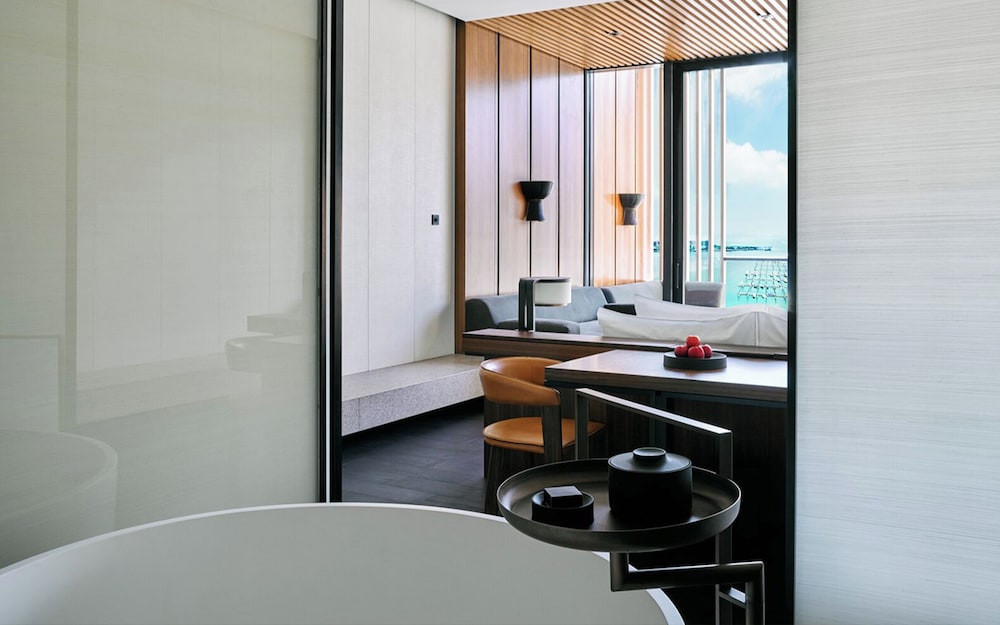Private spa tub