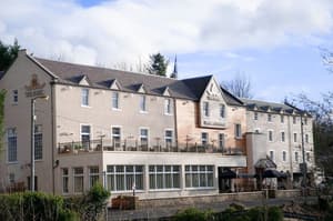 thumbnail: Front of property