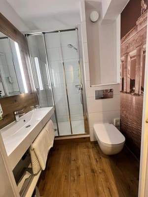 thumbnail: Bathroom