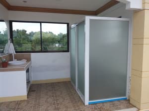 thumbnail: Bathroom shower