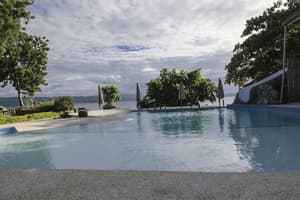 thumbnail: Infinity pool