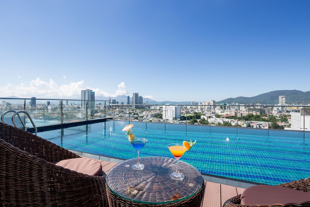 Rooftop pool