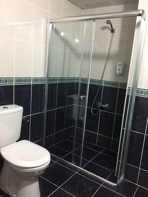 thumbnail: Bathroom shower