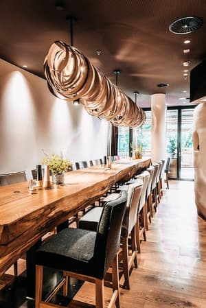 thumbnail: Restaurant