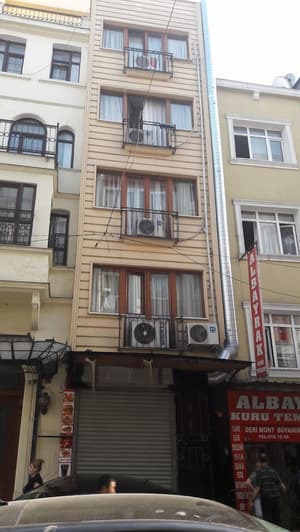thumbnail: Front of property