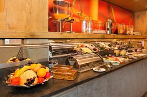 thumbnail: Restaurant