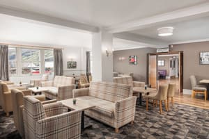 thumbnail: Lounge