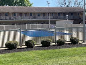 thumbnail: Front of property