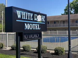 thumbnail: Front of property