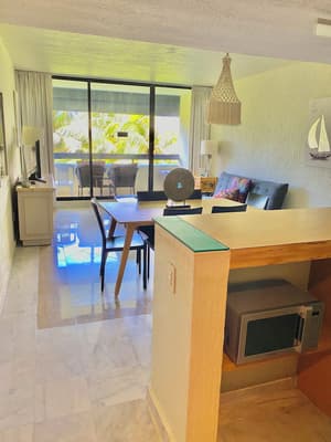thumbnail: Living area