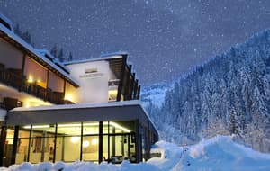 thumbnail: Exterior