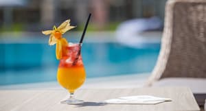 thumbnail: Poolside bar