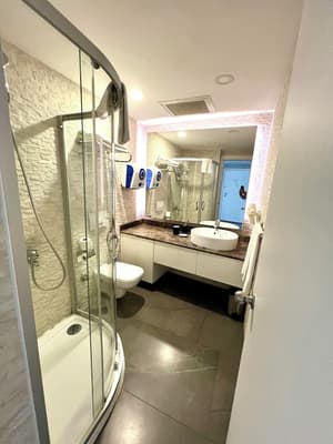 thumbnail: Bathroom