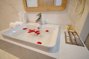 thumbnail: Bathroom sink