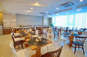 thumbnail: Breakfast buffet