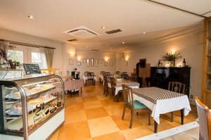 thumbnail: Restaurant