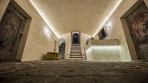 thumbnail: Staircase