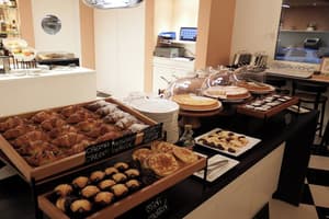 thumbnail: Breakfast area