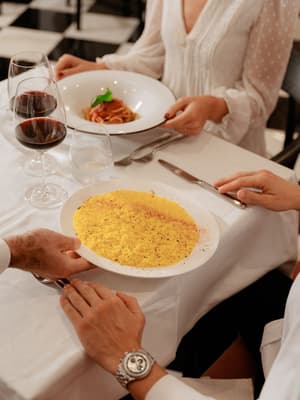 thumbnail: Restaurant