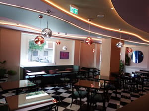 thumbnail: Restaurant