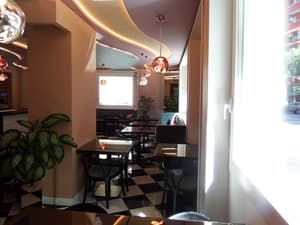 thumbnail: Restaurant