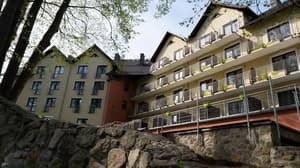 thumbnail: Exterior