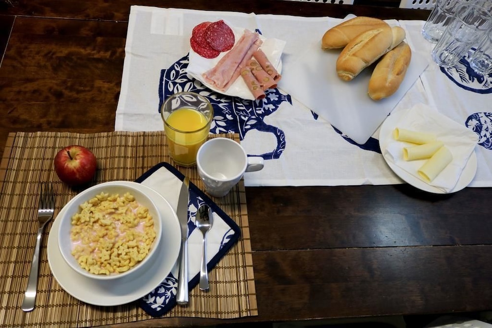 Breakfast meal