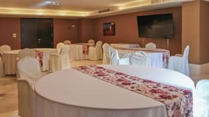 thumbnail: Banquet hall