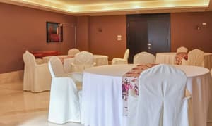 thumbnail: Banquet hall