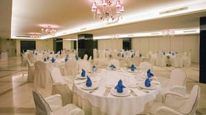 thumbnail: Banquet hall