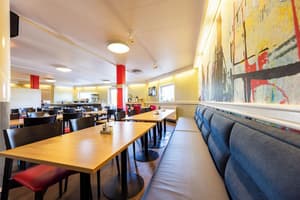 thumbnail: Restaurant