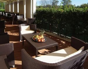 thumbnail: Outdoor dining