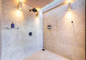 thumbnail: Bathroom shower