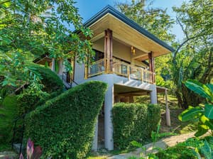 thumbnail: Exterior