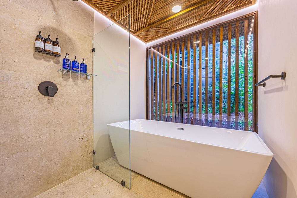 Bathroom shower