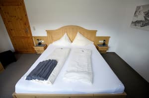 thumbnail: Interior detail