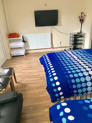 thumbnail: In-room dining