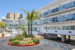 thumbnail: Exterior