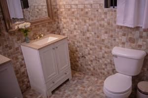 thumbnail: Bathroom amenities