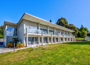 thumbnail: Front of property