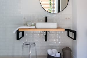 thumbnail: Bathroom sink