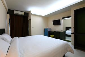 thumbnail: Room