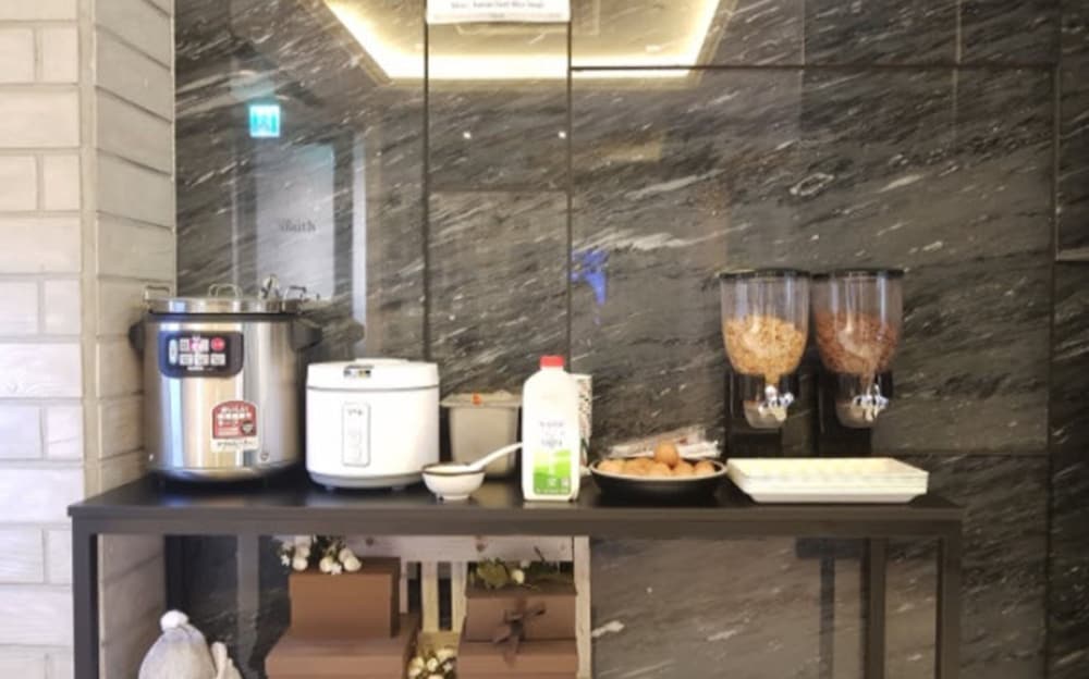 Restaurant-cafeteria