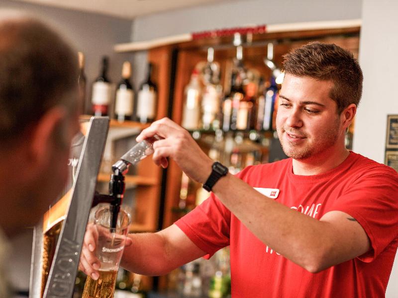 Bar
