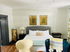thumbnail: Room