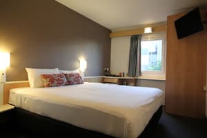 thumbnail: Room
