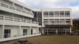 thumbnail: Front of property