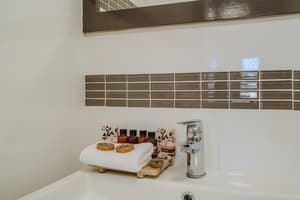 thumbnail: Bathroom sink